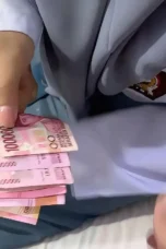 Sewa-Siswi-SMA-Pakai-Kondom-Takut-Hamil-Cover.webp